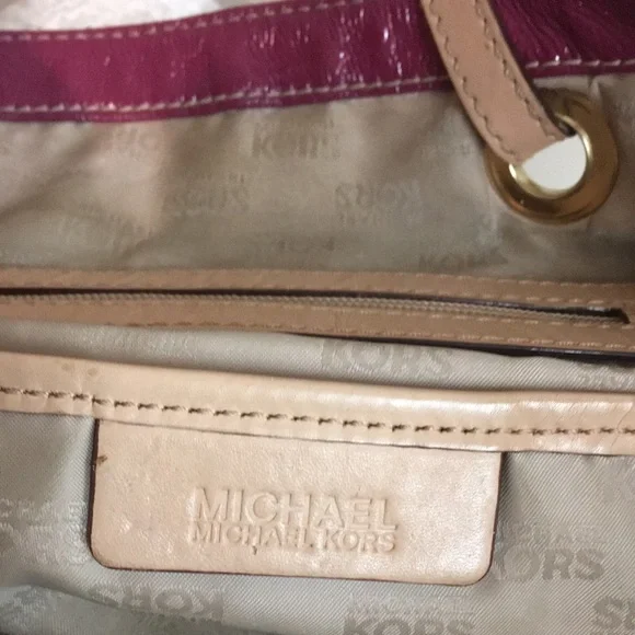 💗MICHAEL KORS Raspberry Pink Patent Tote Bag, plus Card Keychain, Cosmetic Bag - Picture 9 of 13